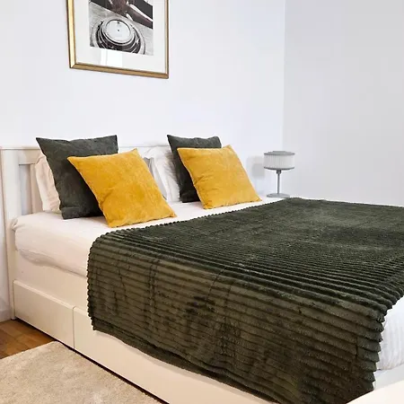 Ivy Luxury - Self Check-in 247 - Garden - Near Airport & Us Embassy - Baneasa Mall *