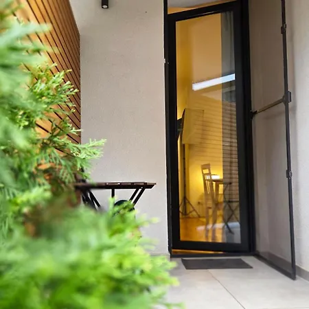 Ivy Luxury - Self Check-in 247 - Garden - Near Airport & Us Embassy - Baneasa Mall * Bucharest