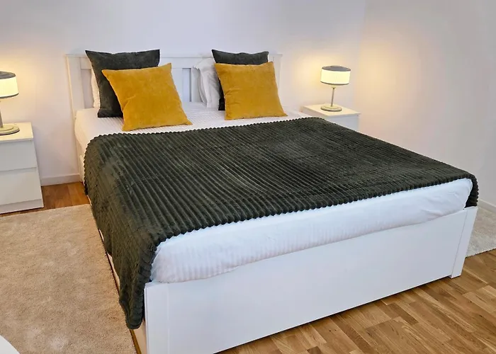 Ivy Luxury - Self Check-in 247 - Garden - Near Airport & Us Embassy - Baneasa Mall 公寓 布加勒斯特